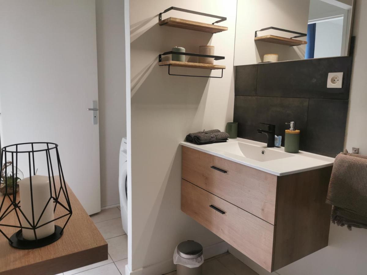 Charmant Appartement A 1 Minute Du Lac Annecy Exterior foto