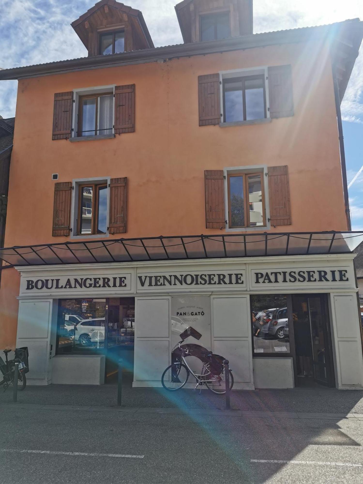 Charmant Appartement A 1 Minute Du Lac Annecy Exterior foto